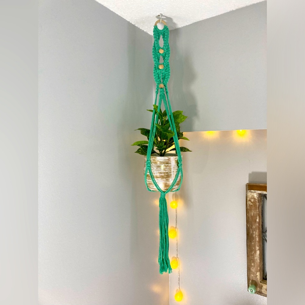 Handmade Macrame Plant Hanger 🪴